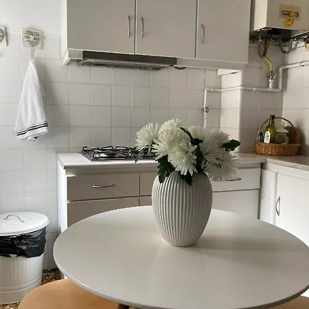 Trav. Santa Luzia ミランデラ