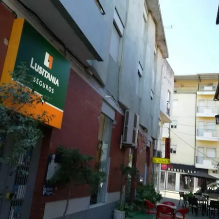 Trav. Santa Luzia ミランデラ